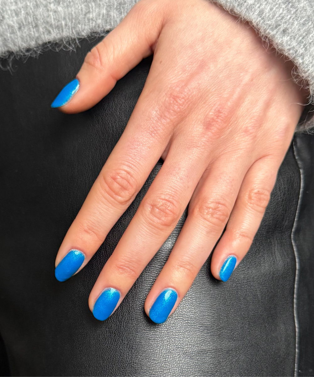 Blue Flash - No. 282 - Naillak.dk